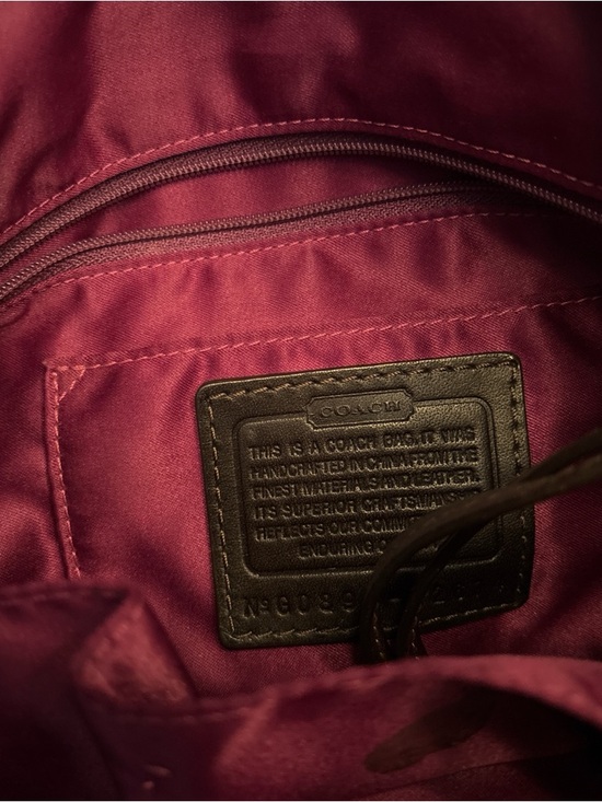 Michael Kors Cream Logo Shoulder Bag with Gold Hardware - Picture 4 of 4